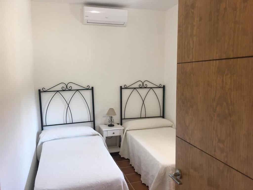 Casa Rural La Maestra Ронда Экстерьер фото