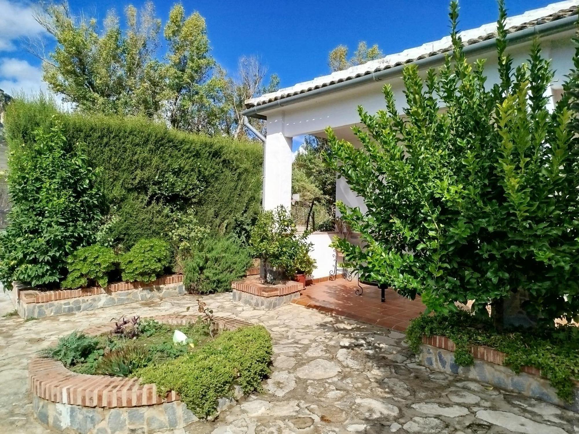 Casa Rural La Maestra Ронда Экстерьер фото
