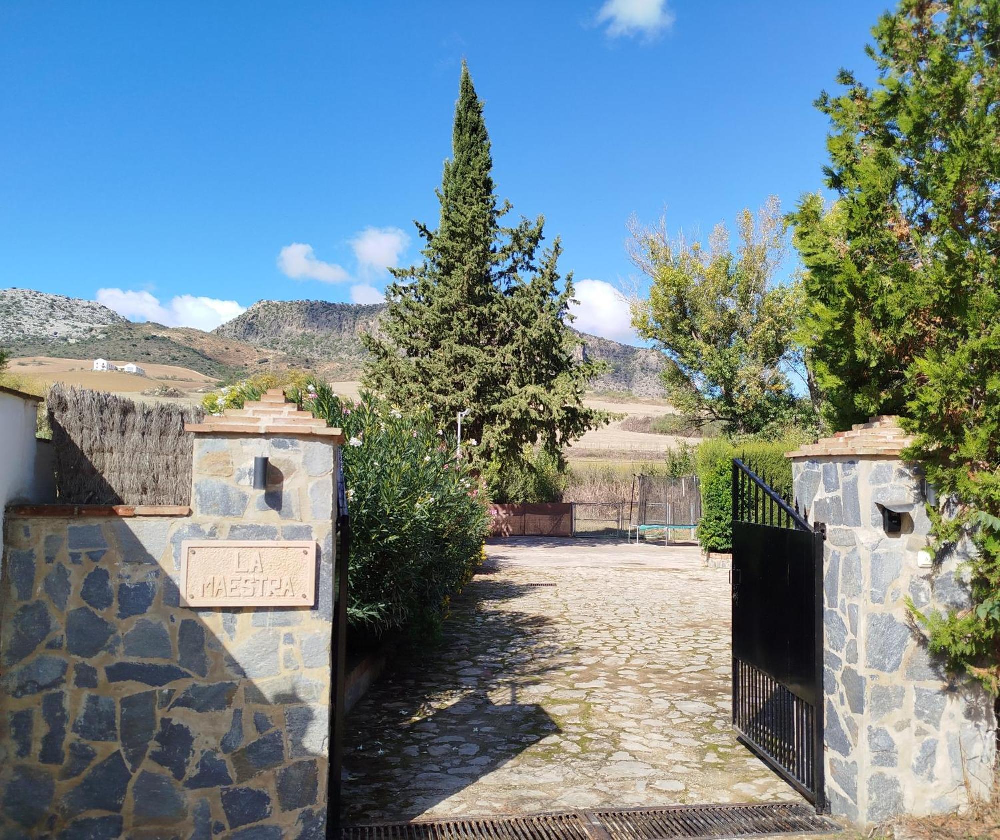 Casa Rural La Maestra Ронда Экстерьер фото